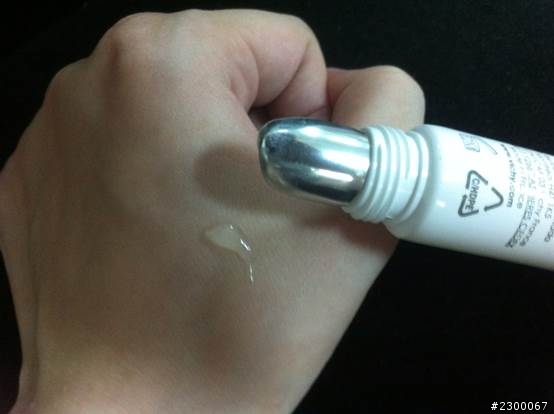 爆痘買了薇姿的抗痘-三合一和冰珠