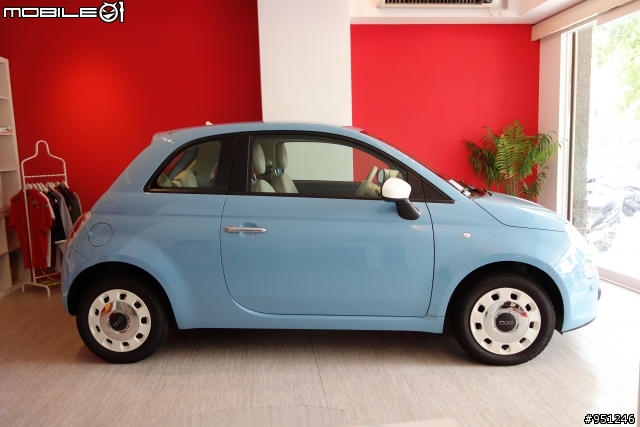 FIAT 500 也太可愛了吧(賞車分享)....