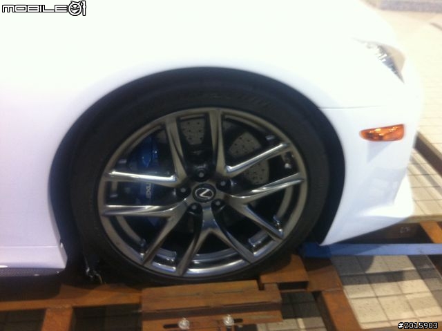 LEXUS南台中旗艦展示中心 錄到 LFA 卸車過程~! (圖+影)