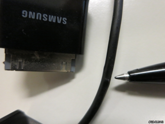Samsung Galaxy Tab 7.7 平板充電器冒煙