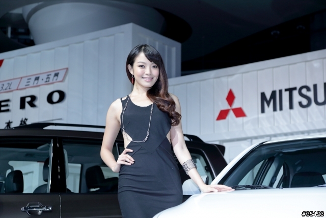 日本進口神祕新車(Mitsubishi Lancer Sportback 1.8 & Pajero 3.2)VIP上市現場直擊活動(圖多!內有福利照)