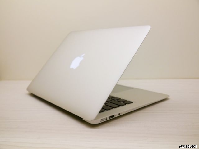 颱風天的 macbook air 2013 與好用配件開箱!!