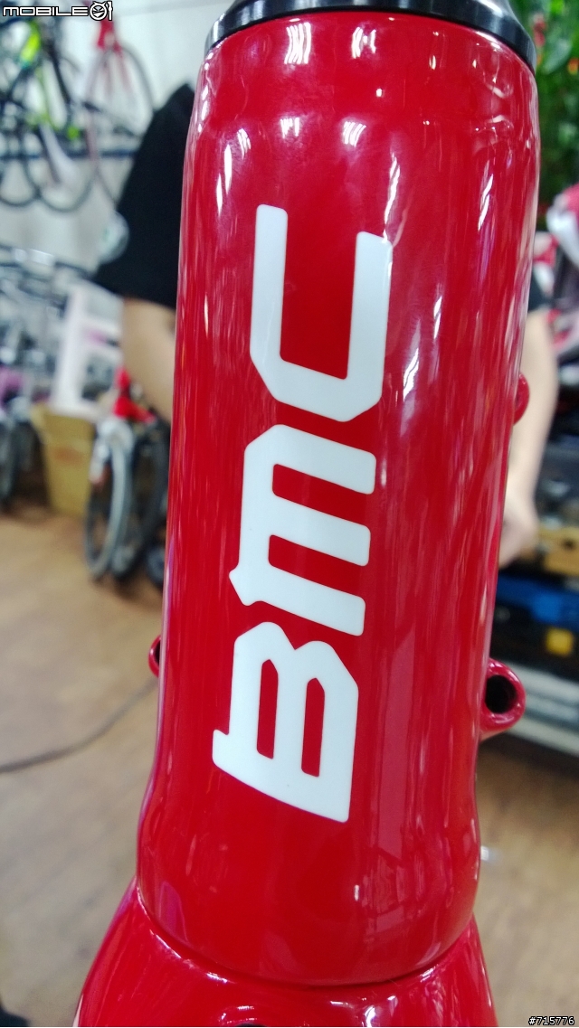 開箱!!BMC SL01 2012 終於終於輪到我開箱!!!((圖多