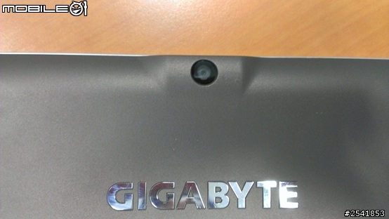 嚐鮮開箱 GIGABYTE S1185