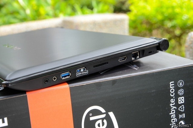 應用展入手霧黑GIGABYTE P25K電競筆電分享
