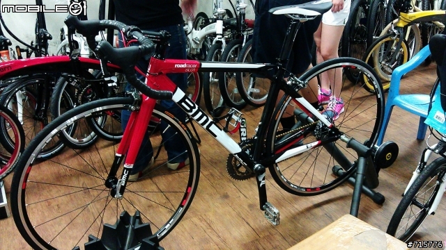 開箱!!BMC SL01 2012 終於終於輪到我開箱!!!((圖多