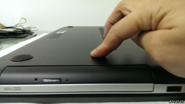 N750JV 組裝不良(更新第二批貨的瑕疵圖,惡劣的店家居然拿其他開箱貨來換)~