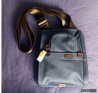 開箱-TUMI-22250NVHE 變形金剛手提行李袋。