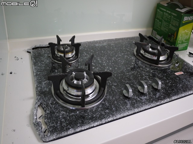 我家的櫻花瓦斯爐面板爆裂