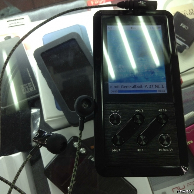 【開箱】一鳴驚人的播放器FIIO X3