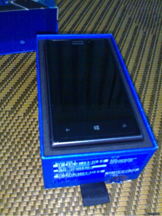革命先烈,小生我要衝了!!Lumia 925不OK開箱文