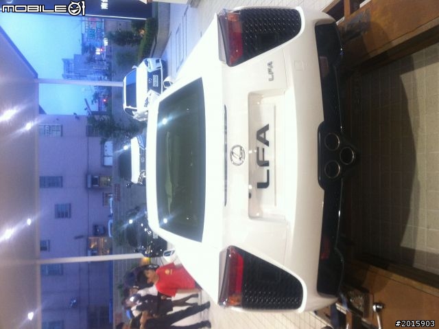 LEXUS南台中旗艦展示中心 錄到 LFA 卸車過程~! (圖+影)