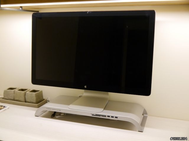 颱風天的 macbook air 2013 與好用配件開箱!!