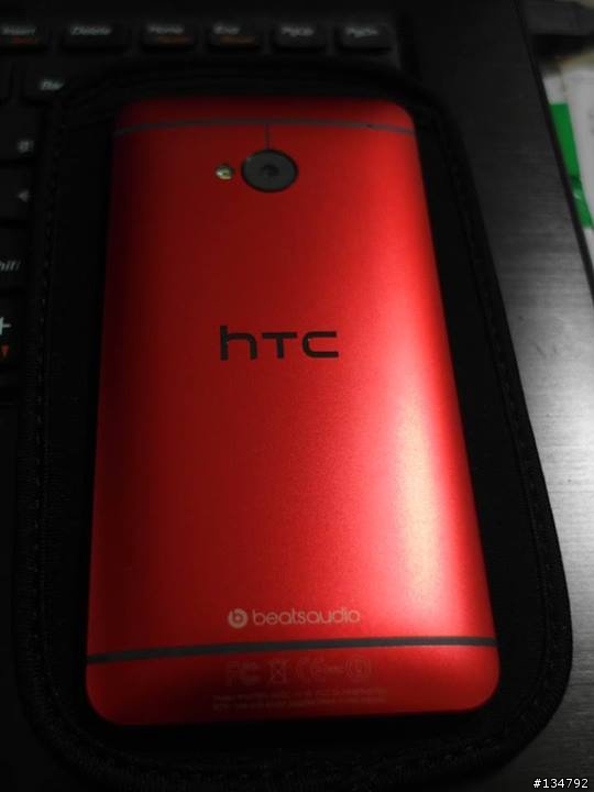 英國空運澳洲~HTC ONE魅力紅4G Lte解鎖版開箱囉!^o^(同場加映藍寶堅尼皮套+全透明水晶殼)