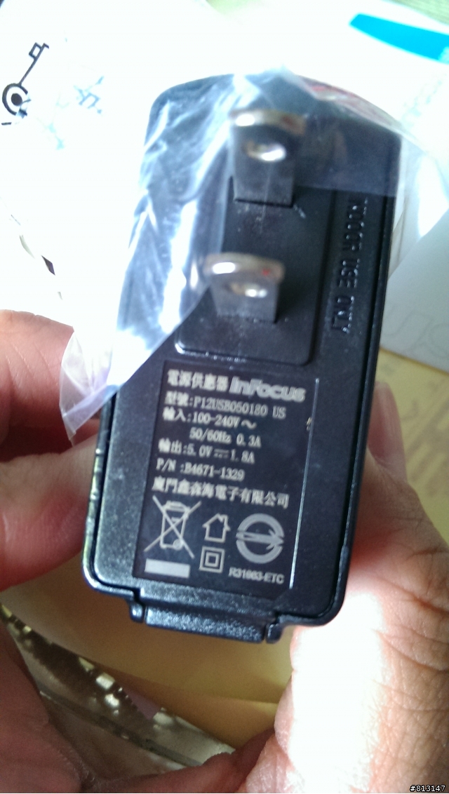 InFocus IN610 超簡單開箱~~