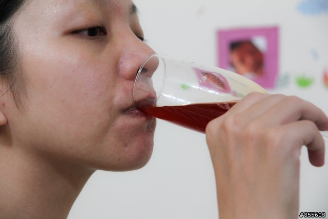 「白蘭氏紅膠原青春系列試用心得」
