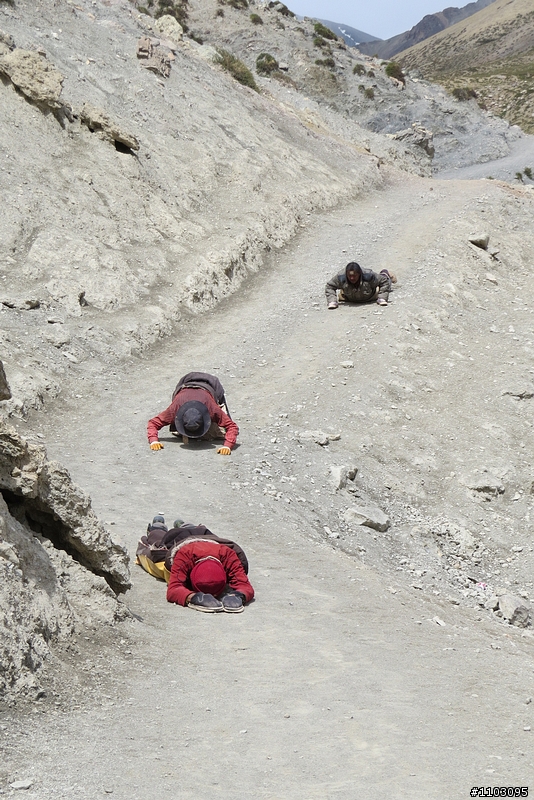 西藏轉山(岡仁波齊峰6721米)_走上海跋5600米之洗盡一生罪業(下集)