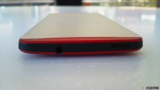 英國空運澳洲~HTC ONE魅力紅4G Lte解鎖版開箱囉!^o^(同場加映藍寶堅尼皮套+全透明水晶殼)