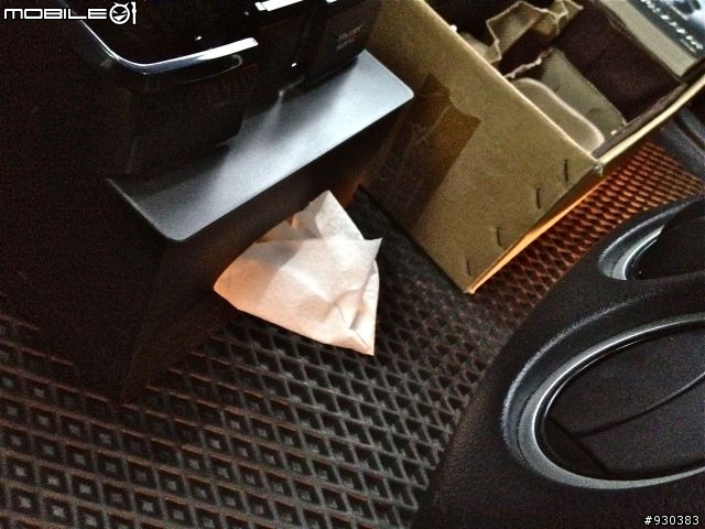 『DIY分享+開箱』LUXGEN SUV 隱藏式 置杯架+面紙盒+置物盒