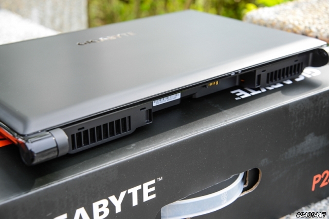 應用展入手霧黑GIGABYTE P25K電競筆電分享