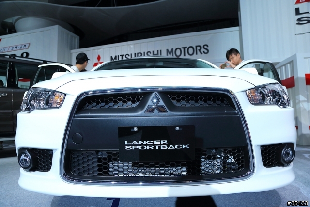 日本進口神祕新車(Mitsubishi Lancer Sportback 1.8 & Pajero 3.2)VIP上市現場直擊活動(圖多!內有福利照)