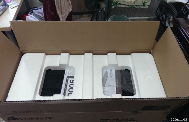 【開箱】 Corsair Obsidian 900D Super Tower 海盜船 水冷旗艦 不專業開箱