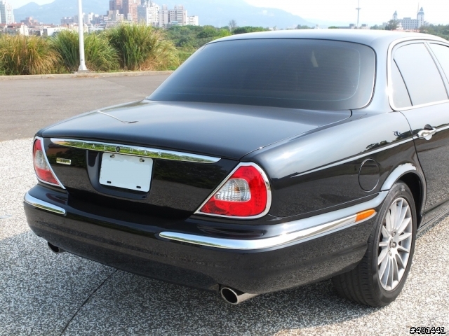 Jaguar XJ6 開箱