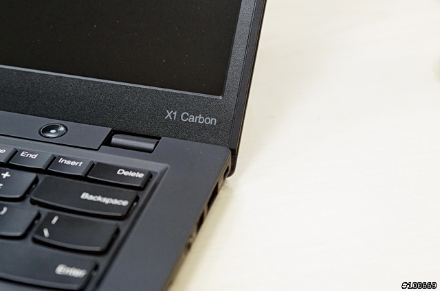 【黑白配】Thinkpad X1 Carbon x Moshi Mini DisplayPort to HDMI Adapter