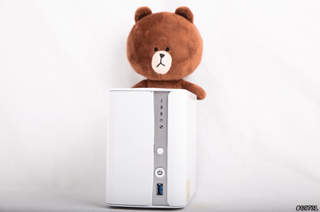 Thecus 色卡司 N2520 NAS 讓初學者的你,也能輕易上手