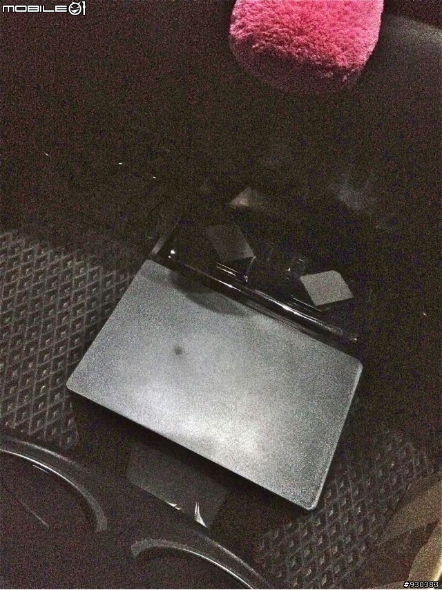 『DIY分享+開箱』LUXGEN SUV 隱藏式 置杯架+面紙盒+置物盒
