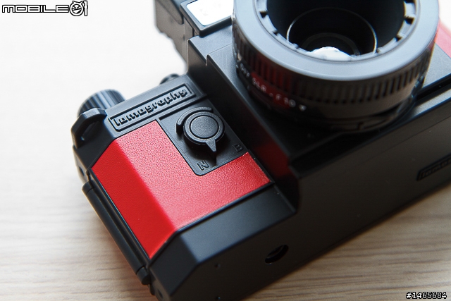 組裝自己來 Lomography Konstruktor DIY 相機