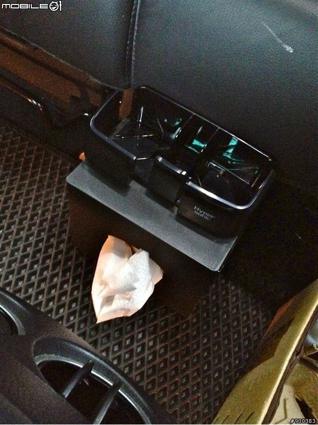『DIY分享+開箱』LUXGEN SUV 隱藏式 置杯架+面紙盒+置物盒