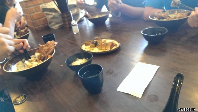 淡水黑殿飯店