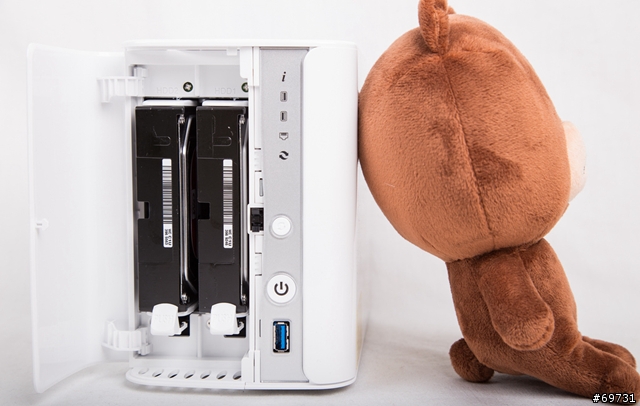 Thecus 色卡司 N2520 NAS 讓初學者的你,也能輕易上手