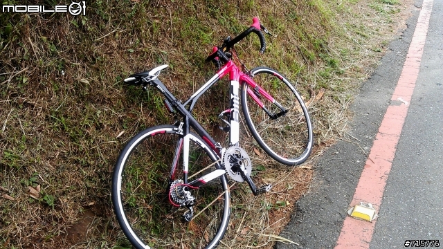 開箱!!BMC SL01 2012 終於終於輪到我開箱!!!((圖多