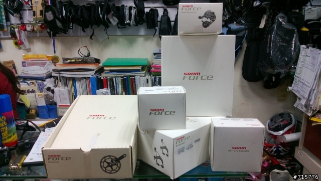 開箱!!BMC SL01 2012 終於終於輪到我開箱!!!((圖多