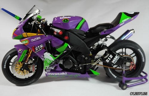 【作品分享】KAWASAKI ZX-10R 2010 鈴鹿八耐 EVA 01