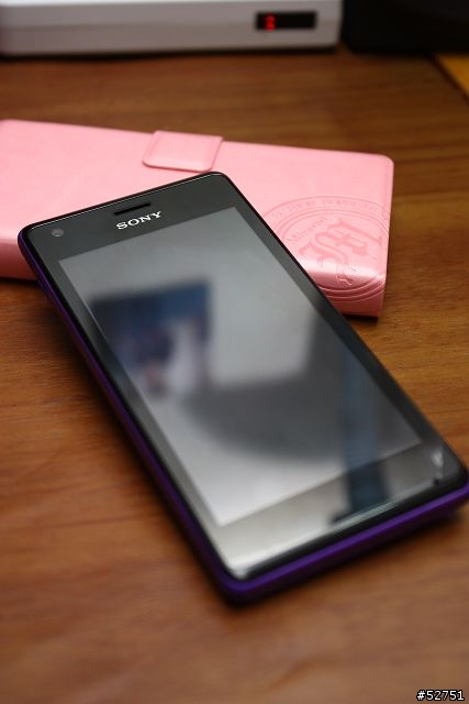 SONY Xperia M 紫色 簡單開箱