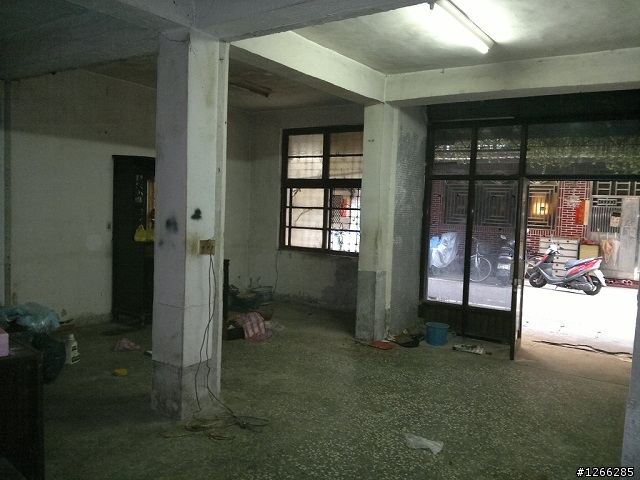 一樓磨石子地板混凝土墊高10CM的話,需要打除原磨石子地嗎??