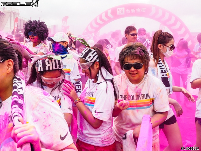 【採訪】The Color Run彩色路跑 台北站正式開跑!