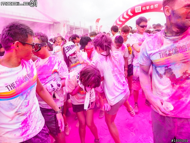 【採訪】The Color Run彩色路跑 台北站正式開跑!