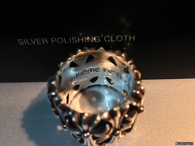 屬於自己的小小奢華...Chrome Hearts 戒指