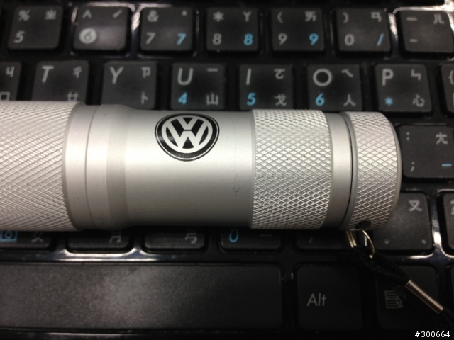 傷心地開箱,01超沒誠意的VW活動贈品