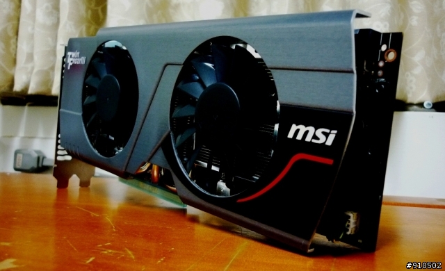 【簡單開箱】MSI R7950 TF 3GD5/OC