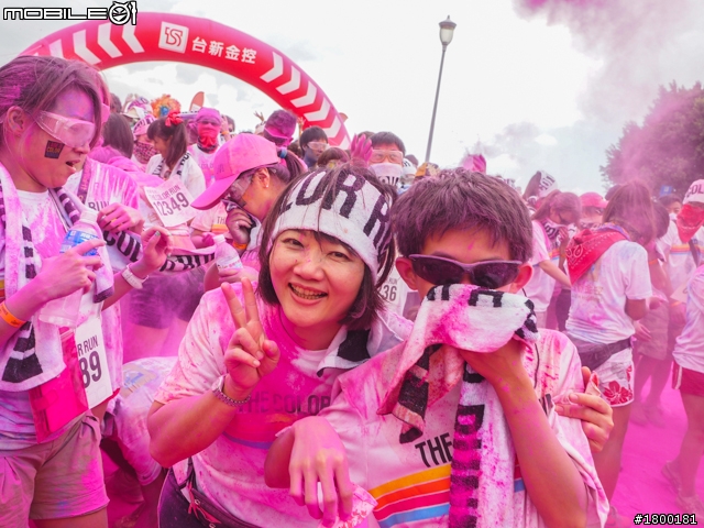 【採訪】The Color Run彩色路跑 台北站正式開跑!