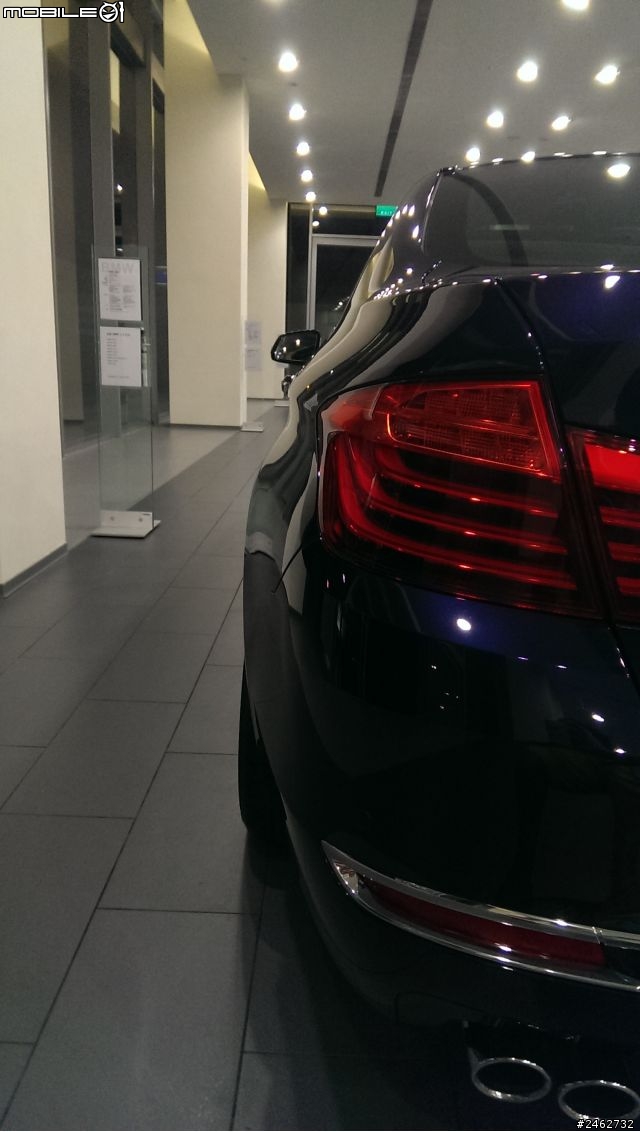 昨天去展間賞車 2014 BMW 528i (F10)
