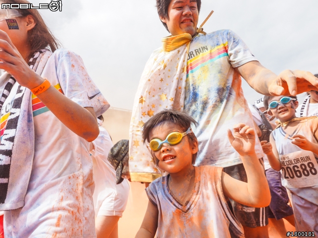 【採訪】The Color Run彩色路跑 台北站正式開跑!