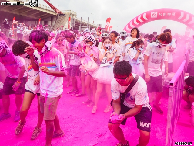 【採訪】The Color Run彩色路跑 台北站正式開跑!