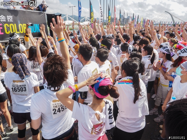 【採訪】The Color Run彩色路跑 台北站正式開跑!
