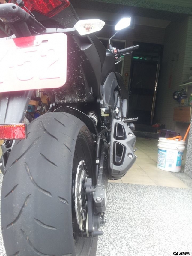 Z1000 隨處亂*跑